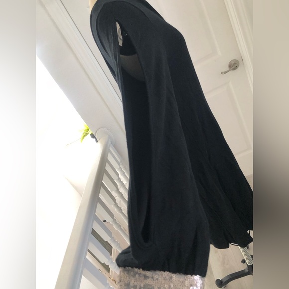 Black long sleeves Midi dress. - Picture 4 of 12